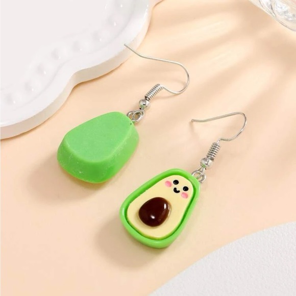Avocado Earrings - Picture 4 of 5